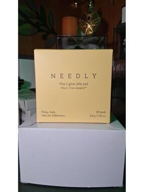NEEDLY Vita C Glow Jelly Pad – 60 Pads / 7.40 oz (210g)